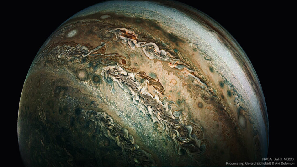 NASA finds Dolphine on Jupiter - space exploration